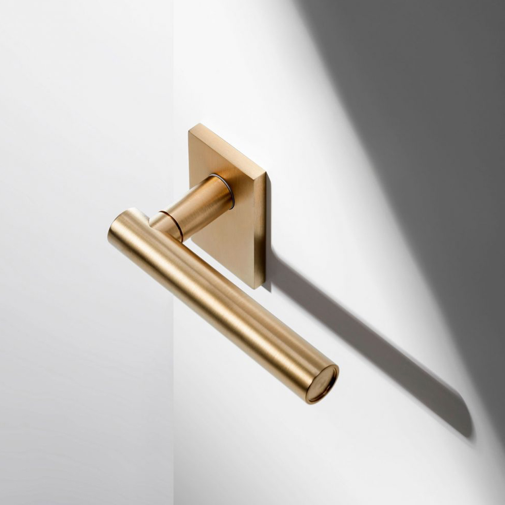 Design taps and fittings, contemporary faucets and showers